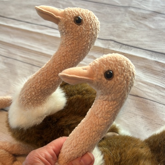 ⭐️HP⭐️ Ty Beanie Buddies “Stretch” the ostrich. Set/2. Large: approx 16”. - Picture 3 of 16